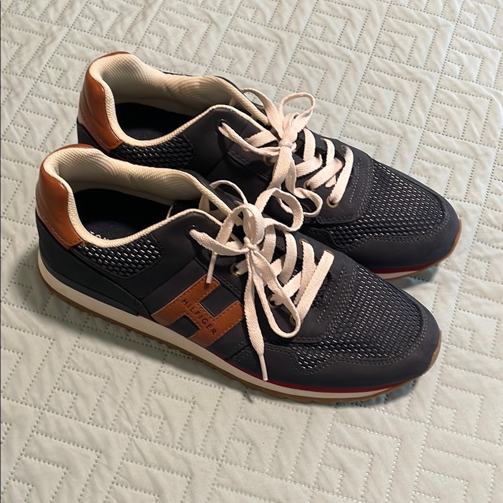 Tommy Hilfiger Dark Blue and Brown Sneakers
